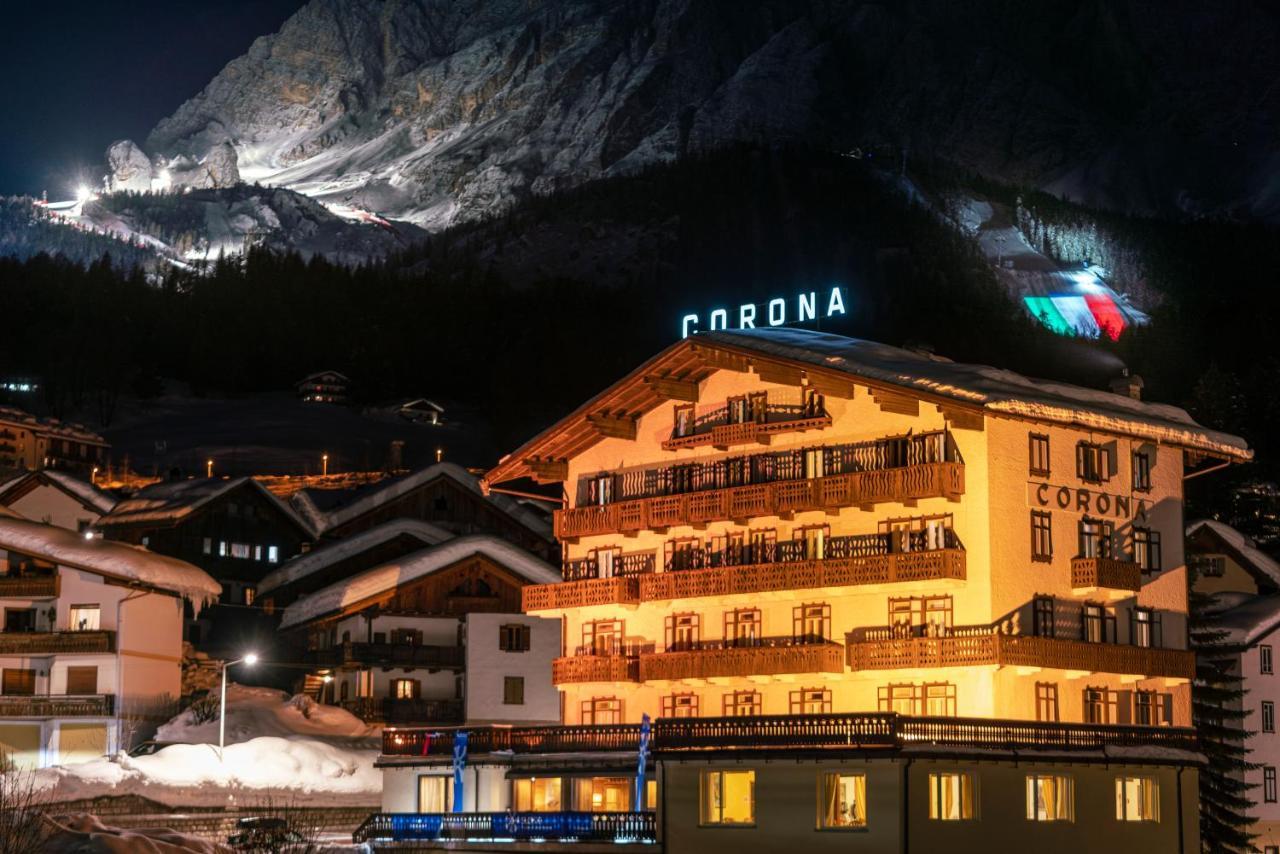 Hotel Corona Cortina dʼAmpezzo Exterior foto