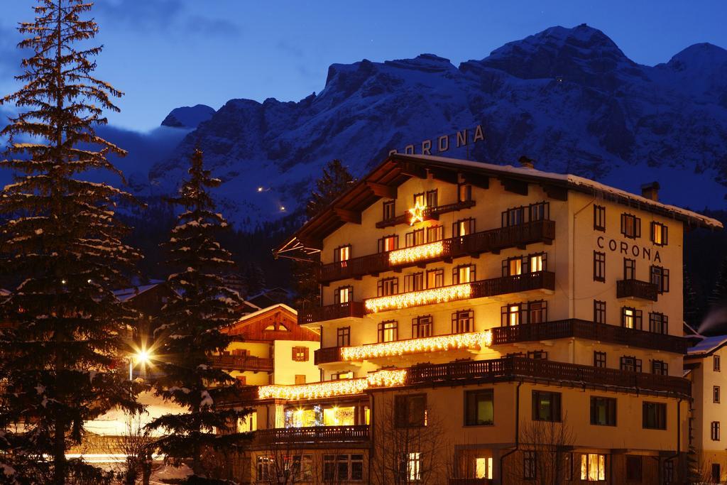 Hotel Corona Cortina dʼAmpezzo Exterior foto